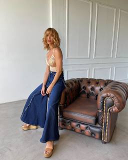 Julieta Prandi feet photo thumbnail