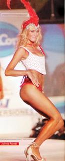 Julieta Prandi feet photo thumbnail