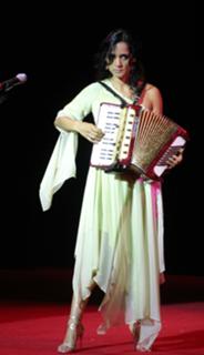 Julieta Venegas feet photo 7