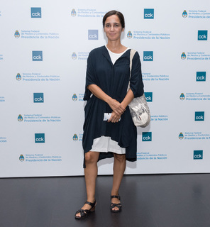 Julieta Venegas feet photo 2