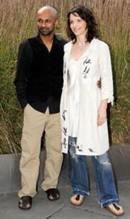 Juliette Binoche feet photo thumbnail