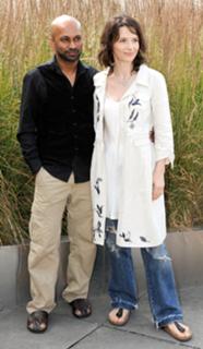 Juliette Binoche feet photo thumbnail