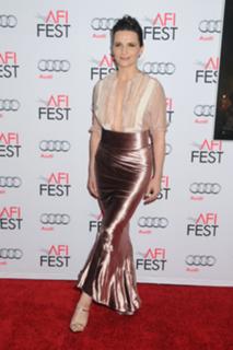 Juliette Binoche feet photo thumbnail