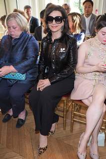 Juliette Binoche feet photo thumbnail