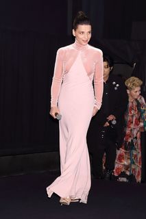 Juliette Binoche feet photo thumbnail