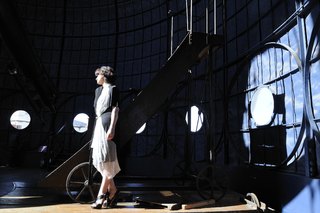 Juliette Binoche feet photo thumbnail