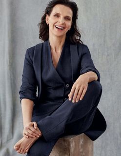 Juliette Binoche feet photo thumbnail