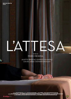 Juliette Binoche feet photo thumbnail