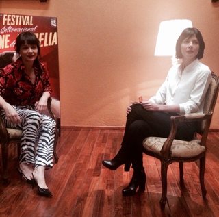 Juliette Binoche feet photo thumbnail