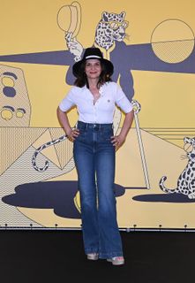 Juliette Binoche feet photo 5