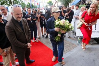 Juliette Binoche feet photo 4