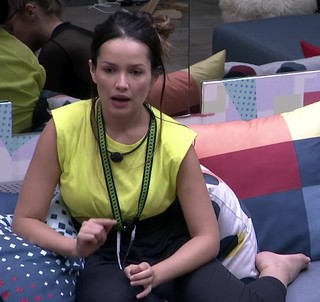 Juliette feet photo thumbnail