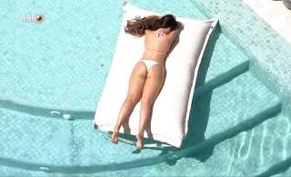 Juliette feet photo thumbnail