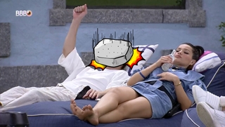 Juliette feet photo thumbnail