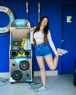 Juliette feet photo thumbnail