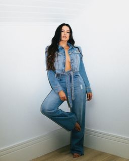 Juliette feet photo thumbnail