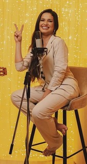 Juliette feet photo thumbnail