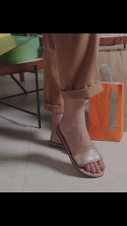 Juliette feet photo thumbnail