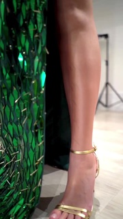 Juliette feet photo thumbnail