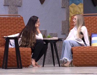 Juliette feet photo thumbnail