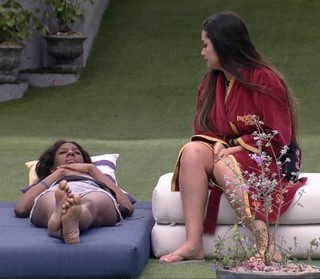 Juliette feet photo thumbnail