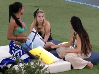 Juliette feet photo thumbnail