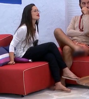 Juliette feet photo thumbnail