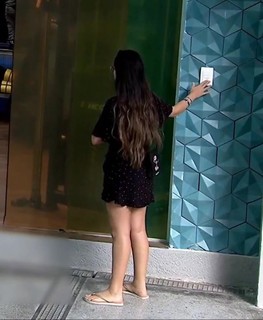 Juliette feet photo thumbnail