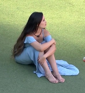 Juliette feet photo thumbnail