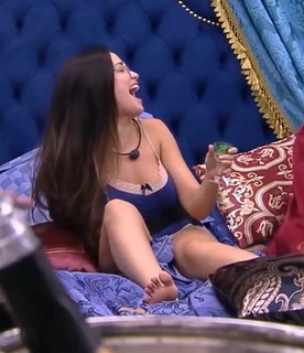 Juliette feet photo thumbnail