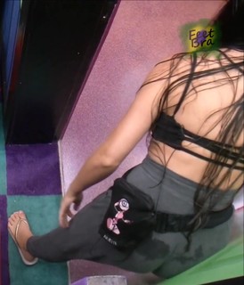 Juliette feet photo thumbnail