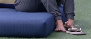 Juliette feet photo thumbnail