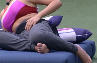 Juliette feet photo thumbnail