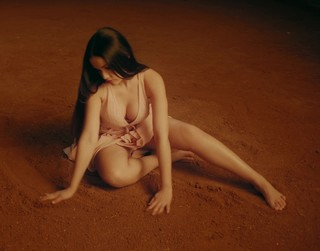 Juliette feet photo thumbnail