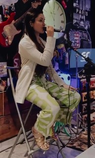 Juliette feet photo thumbnail