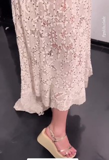 Juliette feet photo thumbnail