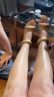 Juliette feet photo thumbnail