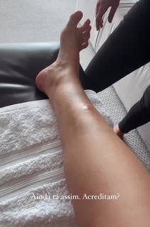 Juliette feet photo thumbnail
