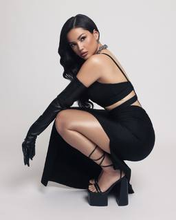 Juliette feet photo thumbnail