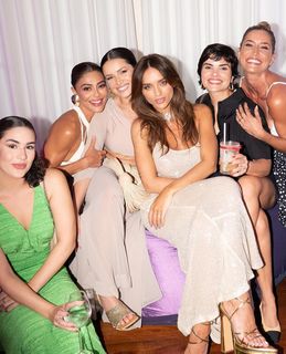 Juliette feet photo thumbnail