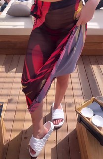 Juliette feet photo thumbnail