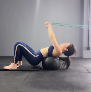 Juliette feet photo thumbnail