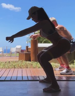 Juliette feet photo thumbnail