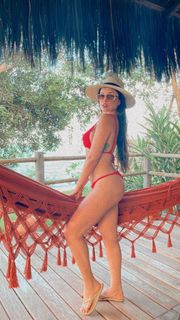 Juliette feet photo thumbnail