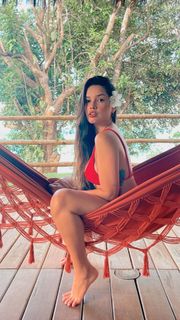 Juliette feet photo thumbnail