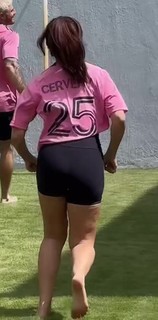 Juliette feet photo thumbnail