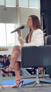 Juliette feet photo thumbnail