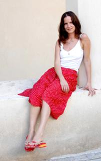 Juliette Lewis feet photo thumbnail