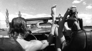 Juliette Lewis feet photo thumbnail