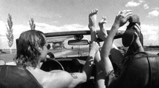 Juliette Lewis feet photo thumbnail